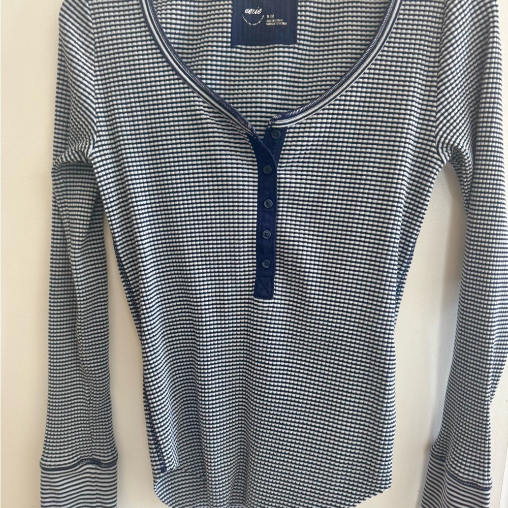 Aerie long sleeved Henley top navy blue/white & metallic silver M